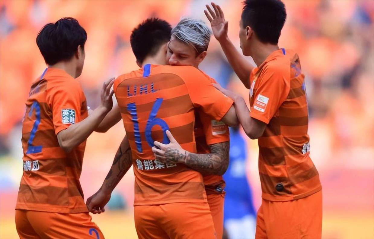 崔康熙刚执教德甲俱乐部科隆！就要从鲁能挖走谢文能和王大雷，值得期待